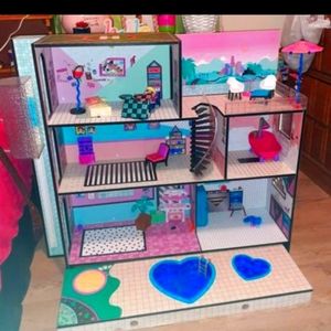 LOL Doll House
